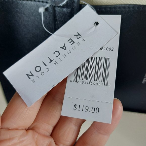 Kenneth Cole Recreation Women's Black and Cream Large  Tote - Picture 5 of 11